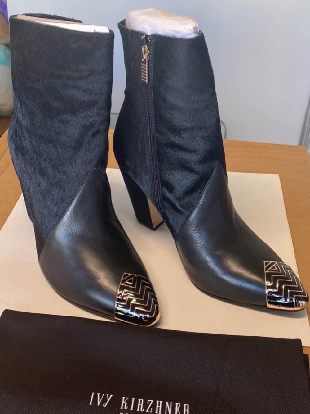 Ivy Kirzhner Cade Boots Black Leather & Haircalf Size 11 4” block heel